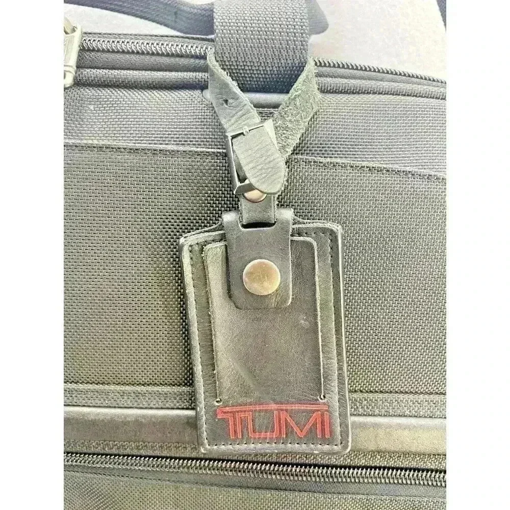 TUMI Alpha 21